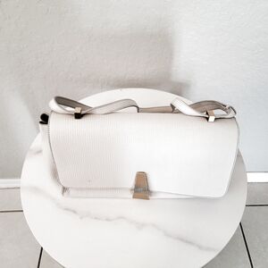 Gorgeous Authentic Bottega Venetta Plaster-Gold U Women Handbags